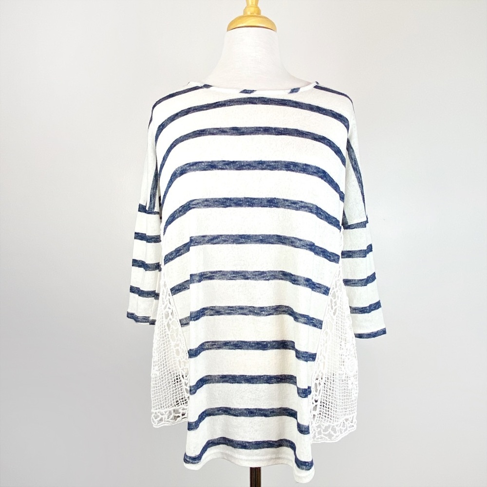 Bo Bel Crochet Side Panel Lightweight Pullover, L